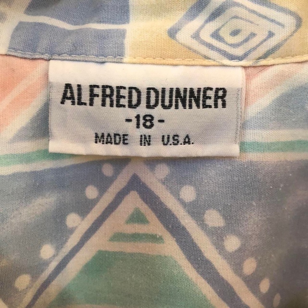 90s button down - Picture 3 of 3